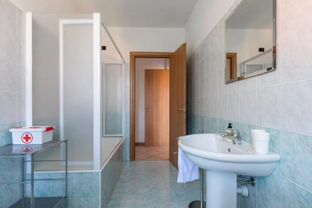 Modern Apartment With Balcony-Garage-And Pool Bellano Italy
